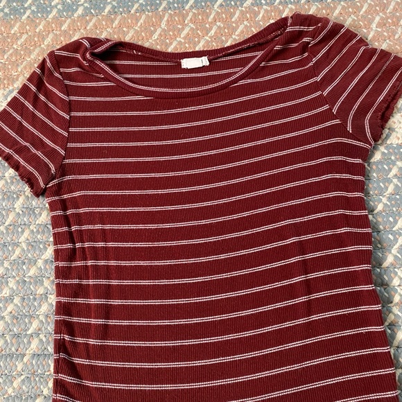 Red striped T-shirt - Picture 2 of 2
